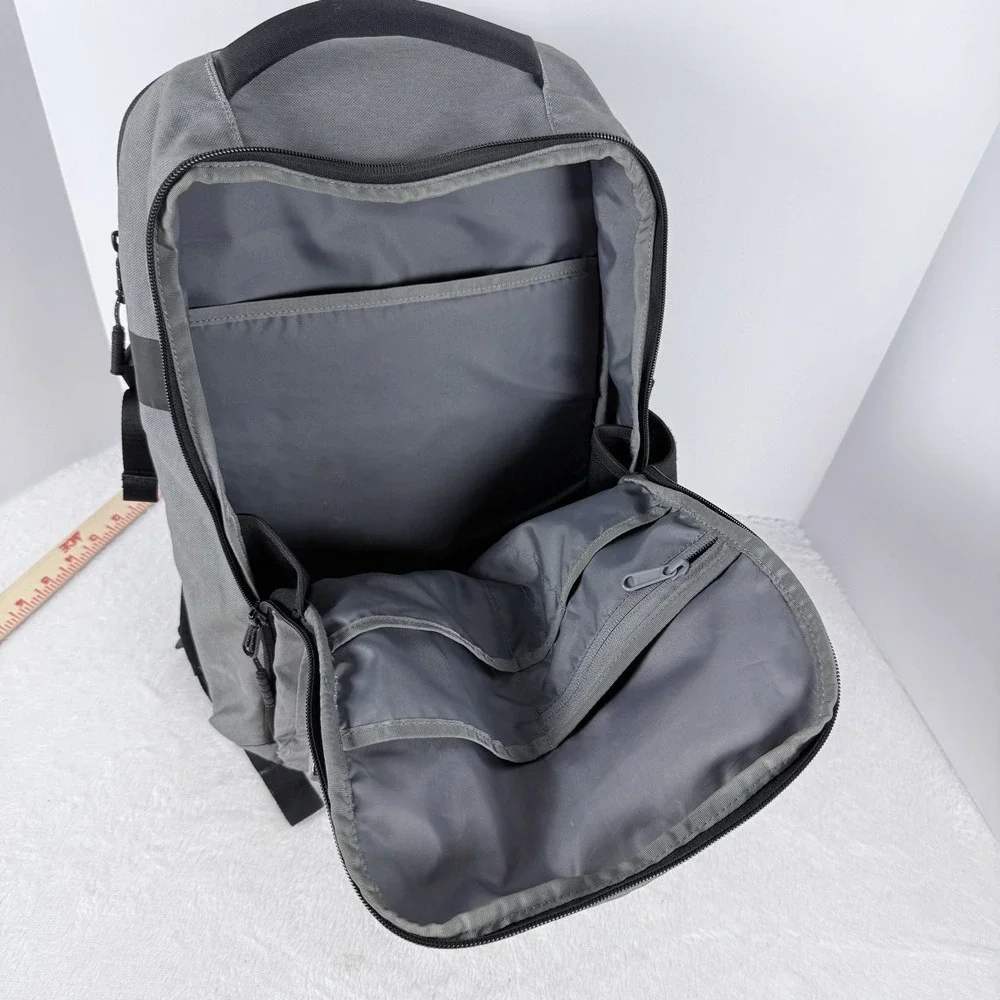 Timbuk2 Gray Black Laptop Backpack Padded Travel Work Commuter Bag